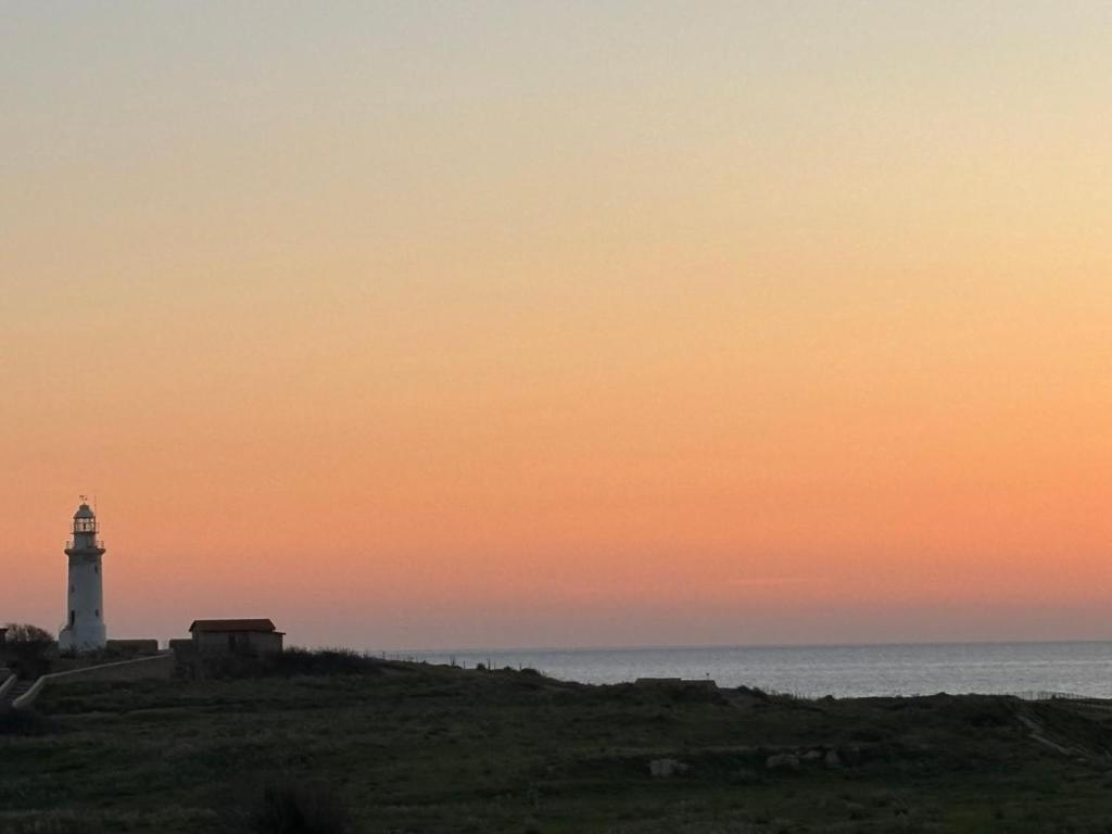 Venus Lighthouse 2B, Sea-View, Paphos Center Daire Dış mekan fotoğraf